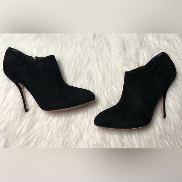 Gucci Black Suede Leather Logo Heeled Ankle Bootie Size-(IT)-36.5/(US)-6 - Picture 2 of 13